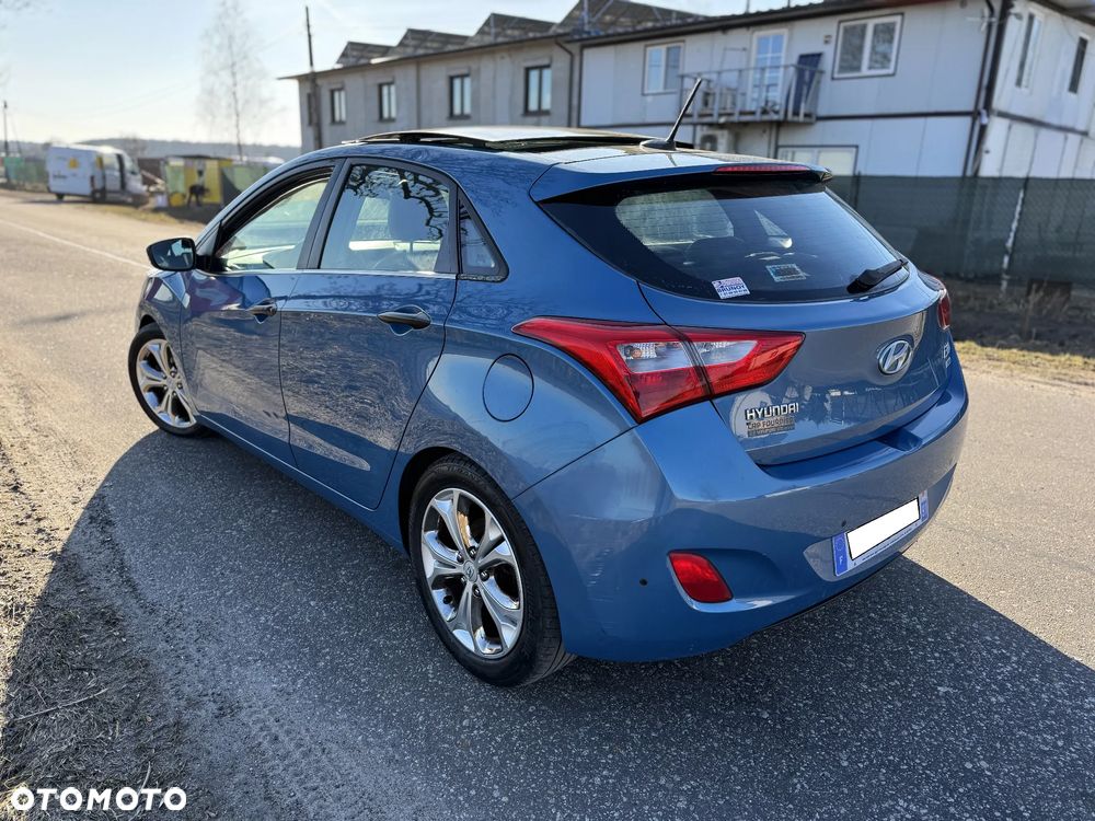 Hyundai i30 1.6 CRDi Premium - 11