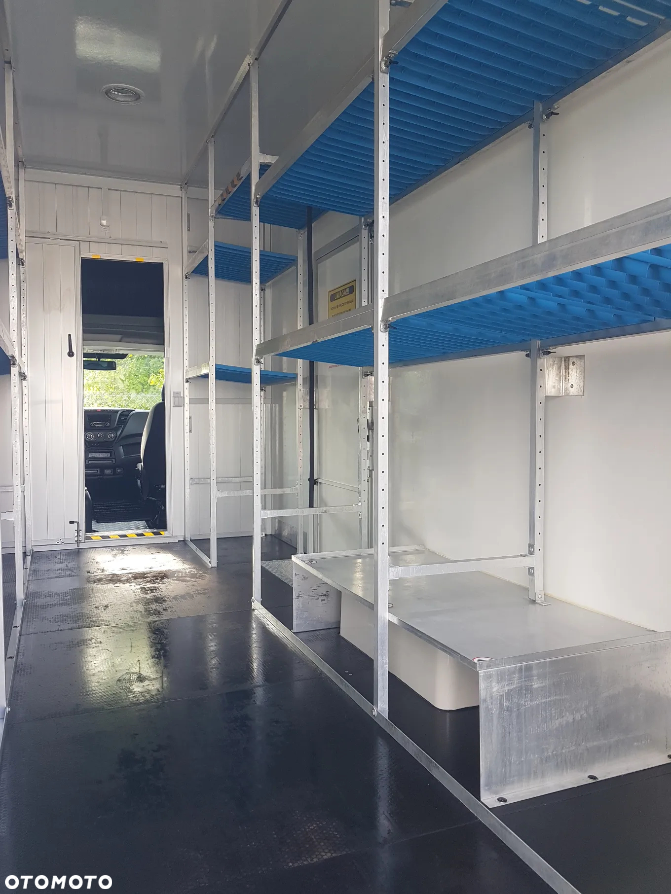 Iveco DAILY KONTENER NISKOPODŁOGOWY 4,43x2,23x2,42 SKLEP BAR FOODTRUCK KAMPER KLIMA - 26