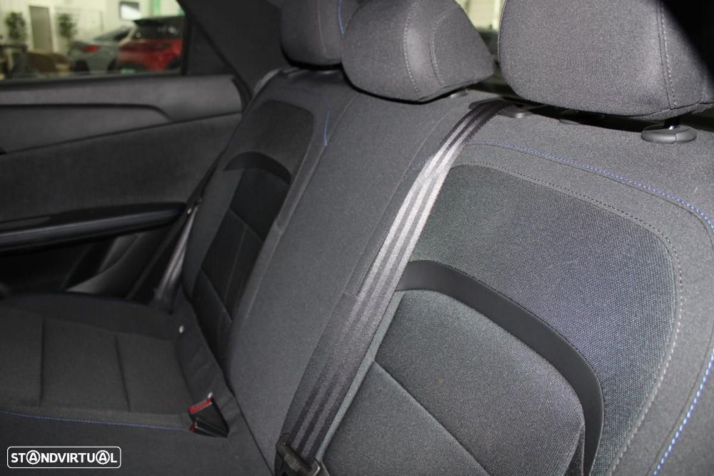 MG MG4 64 kWh Comfort - 15