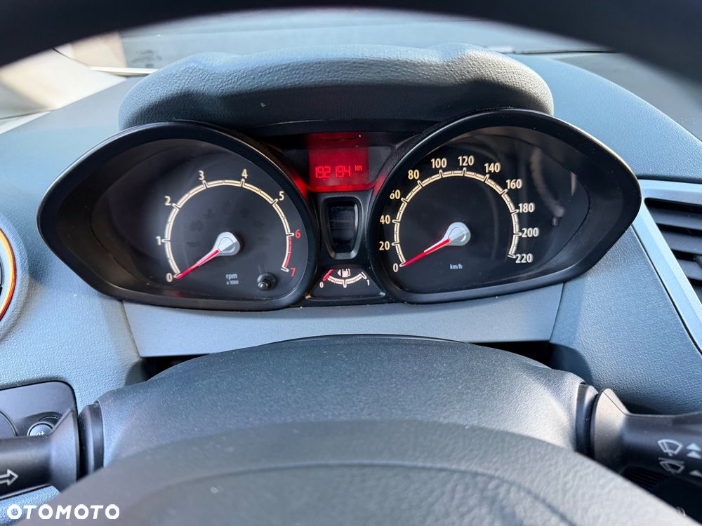 Ford Fiesta 1.25 Trend Edition - 18