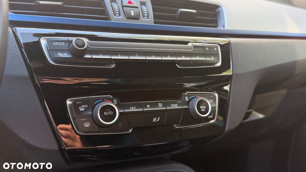 BMW X1 xDrive18d - 17