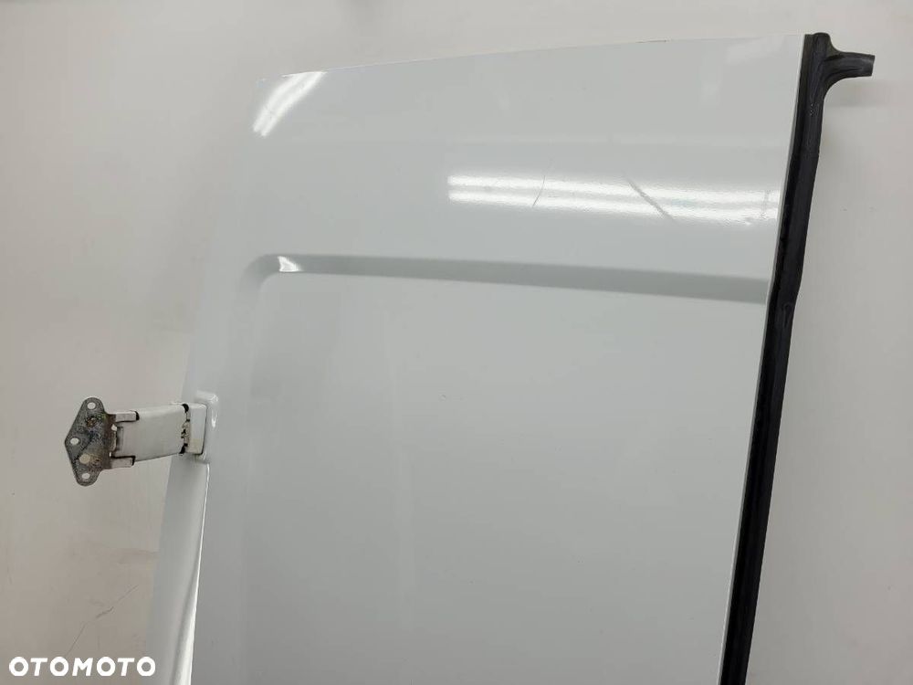 DRZWI TYLNE LEWE IVECO DAILY VI KOMPLETNE L2H3 - 2