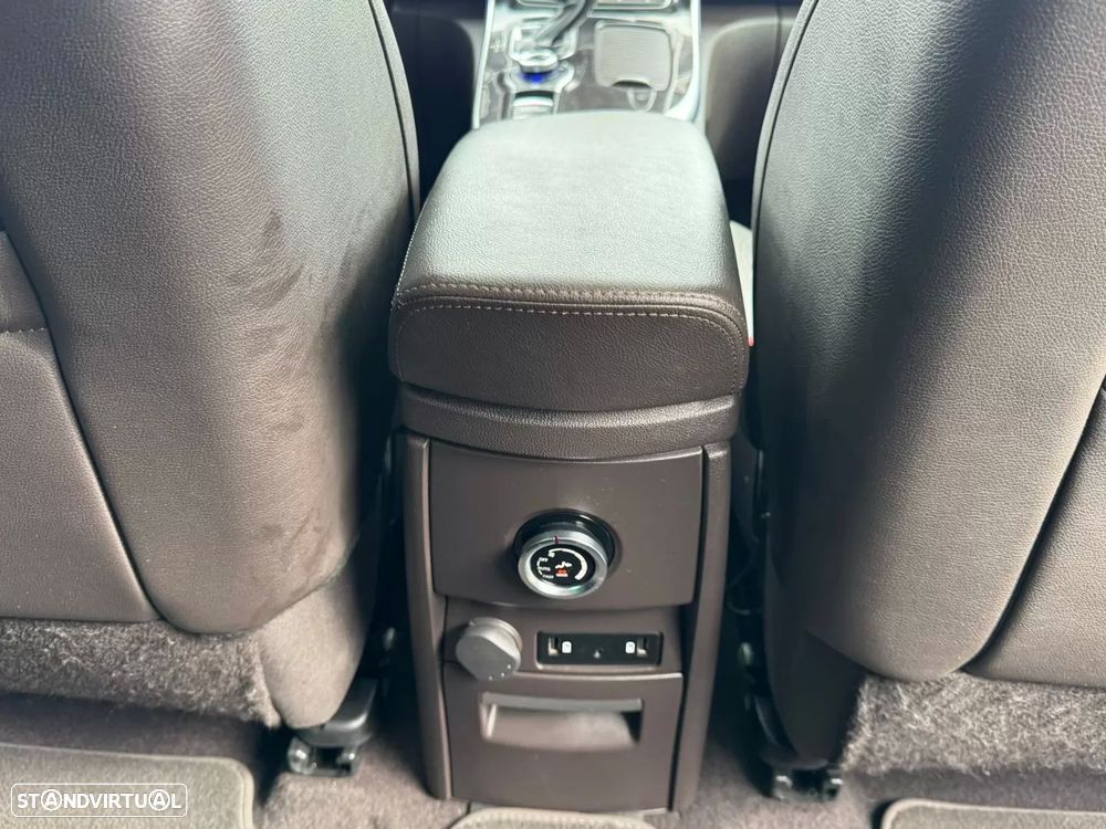 Renault Espace 1.6 dCi Initiale Paris EDC - 11