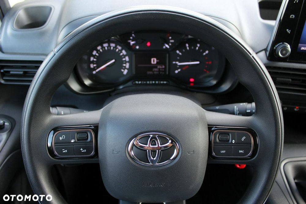 Toyota Proace City - 18
