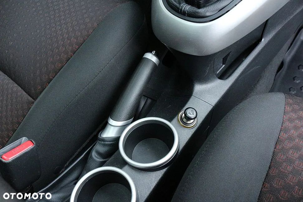 Toyota Verso 1.6 Sol - 15