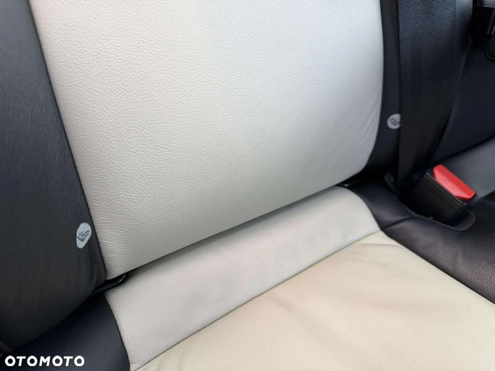 Volvo V40 Cross Country T3 Summum - 29