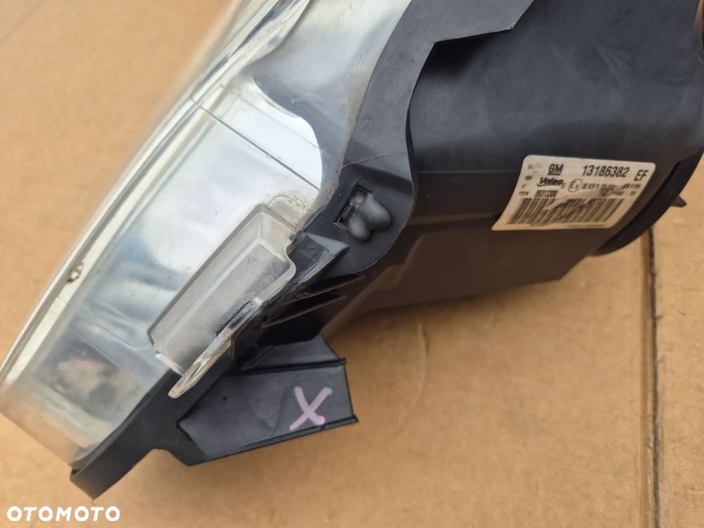 Opel Corsa D lampa prawa.2006-2011.Valeo.EU. - 7