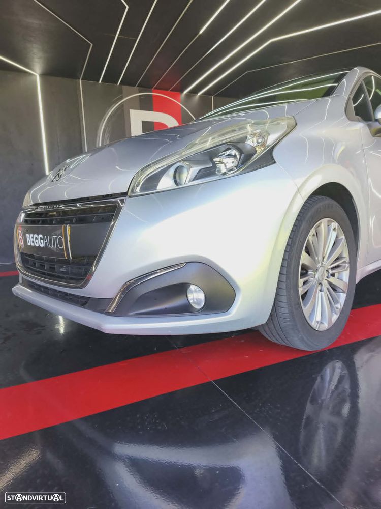 Peugeot 208 1.6 BlueHDi Style - 3