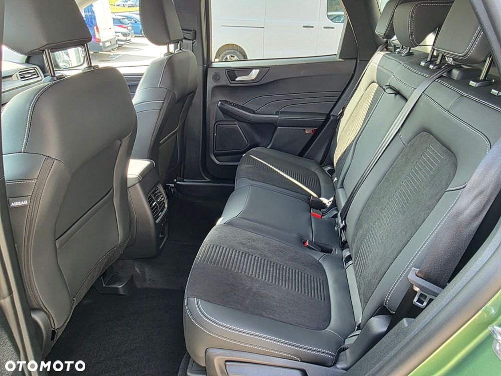 Ford Kuga - 31