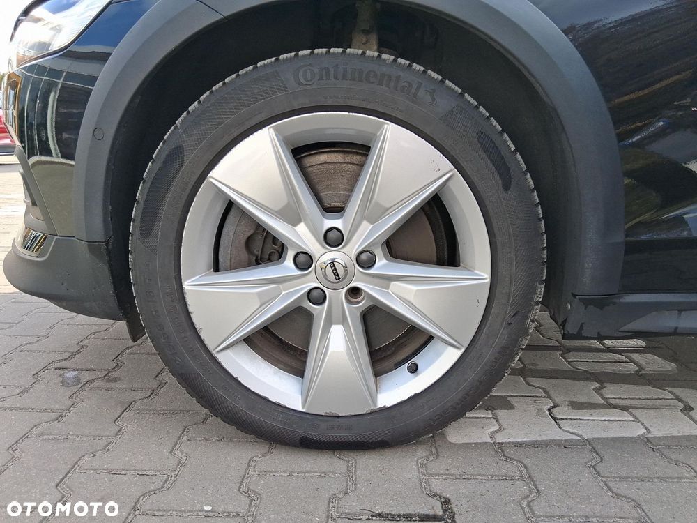 Volvo V60 Cross Country - 27