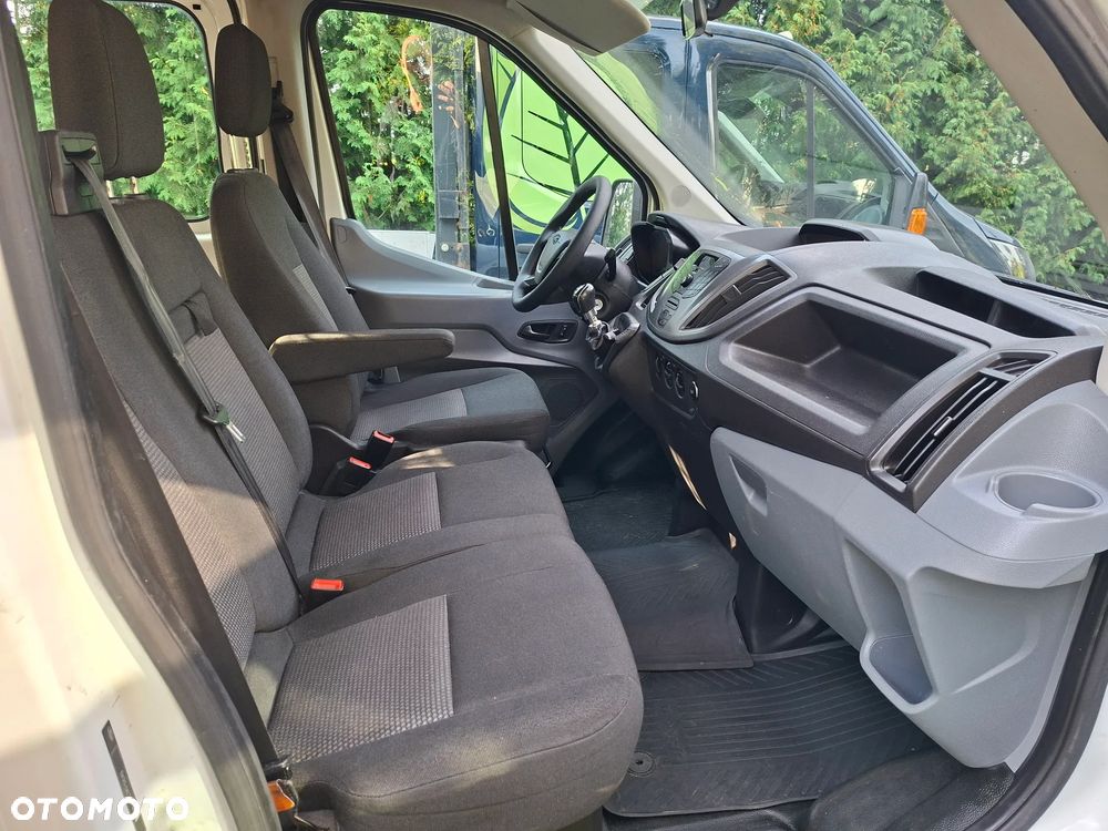 Ford Transit - 11