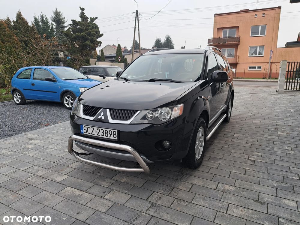 Mitsubishi Outlander 2.0 DI-D 4WD Intense - 3