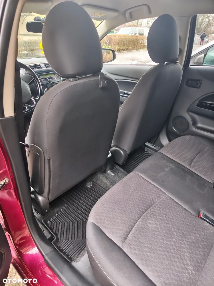 Mitsubishi Space Star - 11