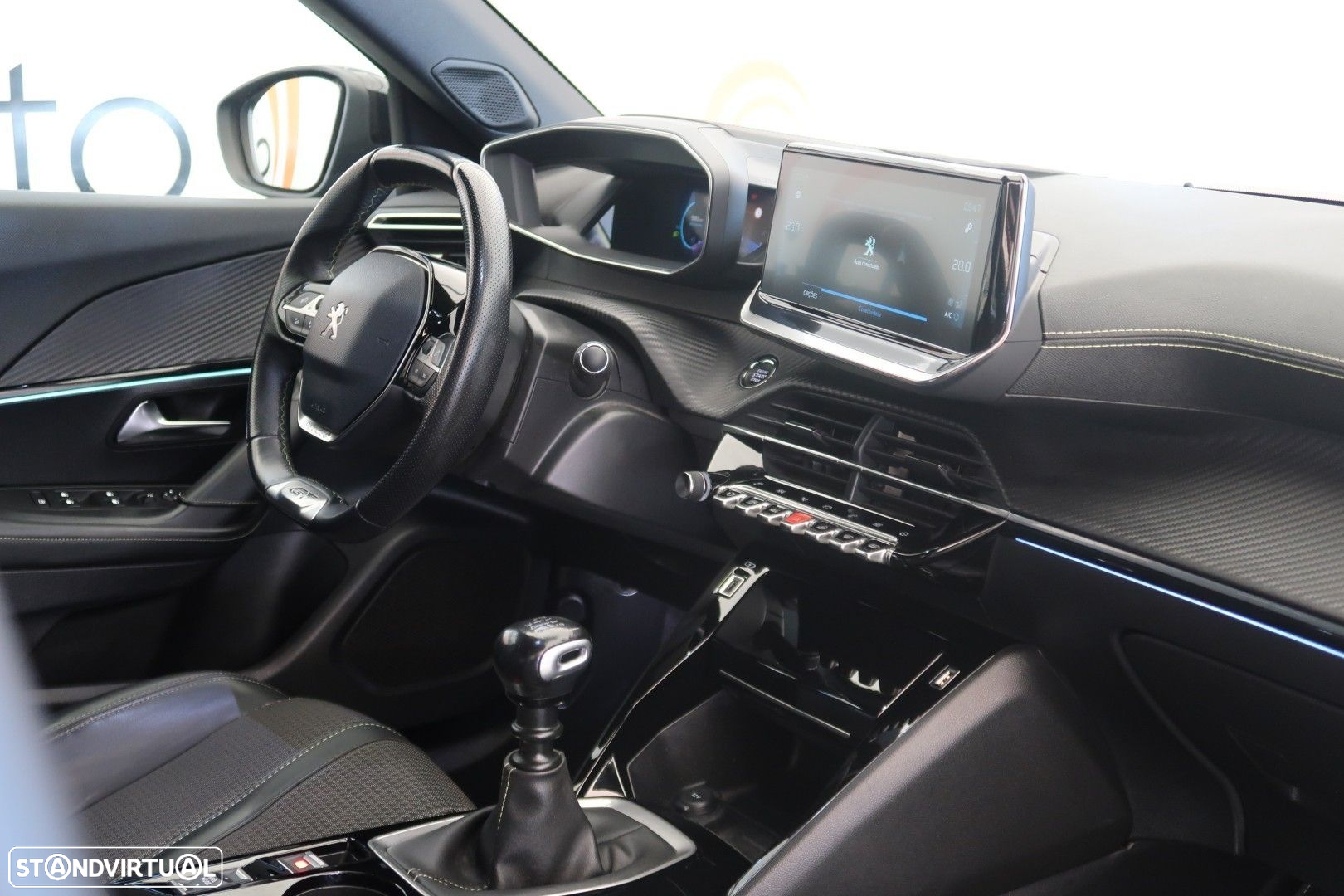 Peugeot 2008 1.2 PureTech GT Line - 8