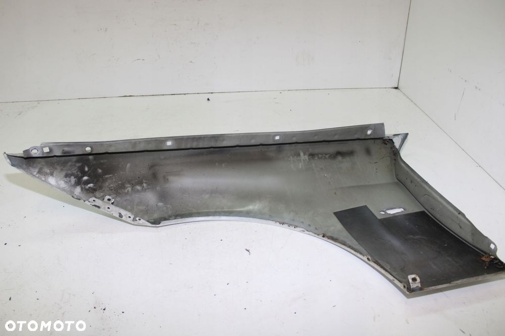 BMW E90 LIFT BŁOTNIK PRAWY PRZÓD - 8