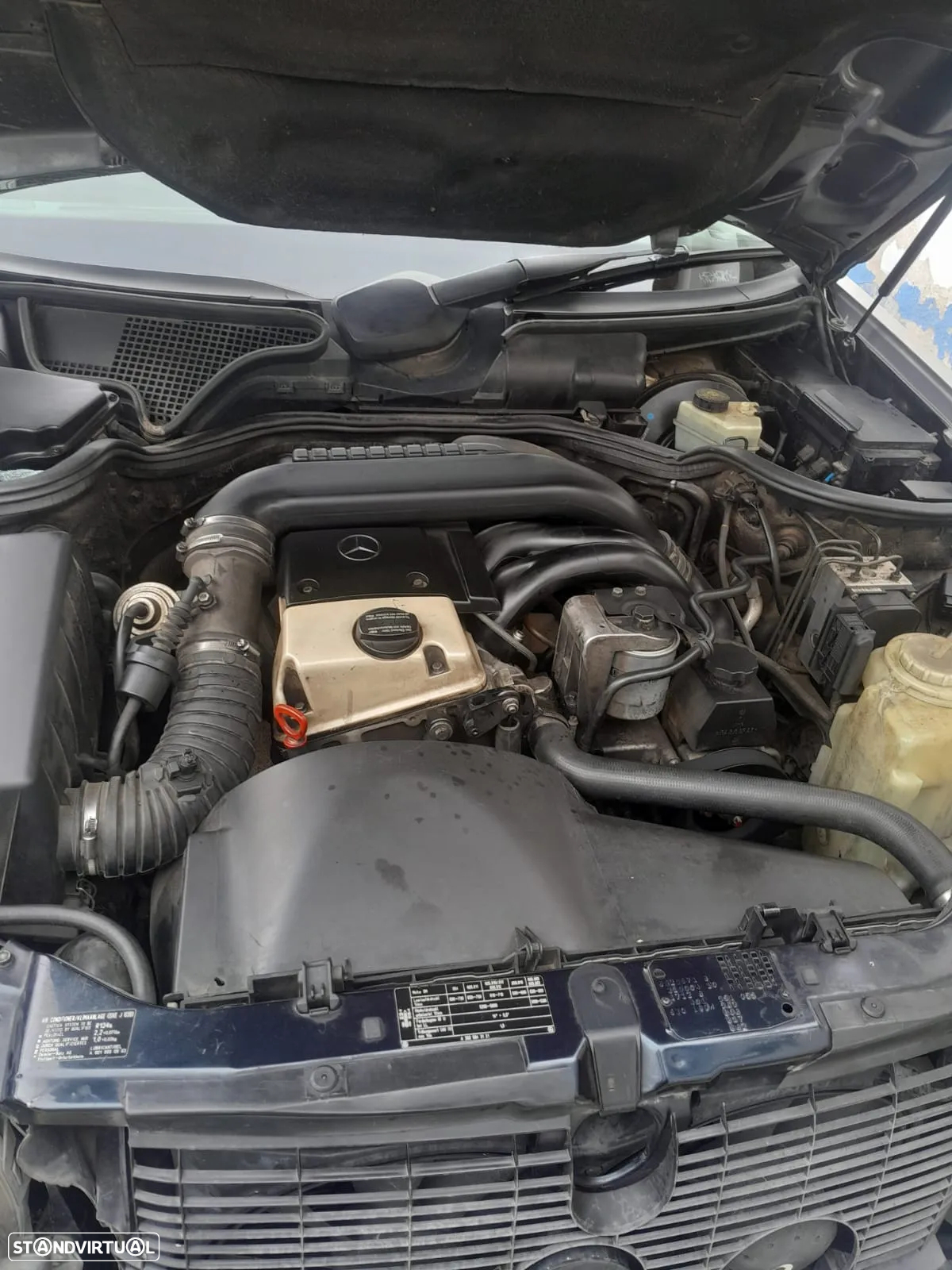 Mercedes-Benz 220 - 5