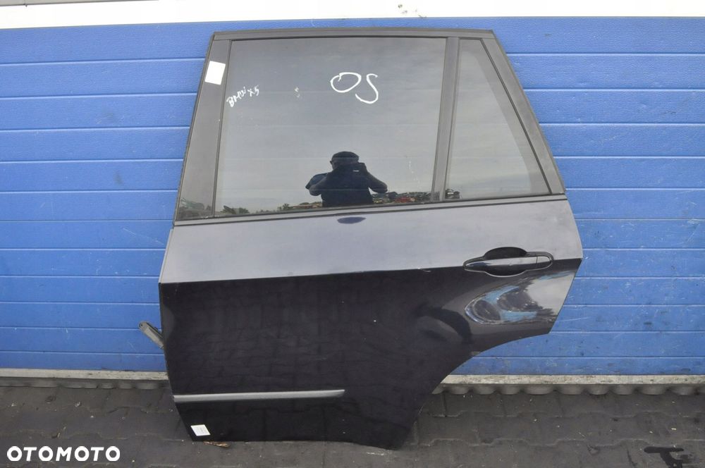 BMW E70 DRZWI LEWY TYŁ TYLNE