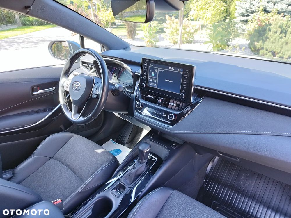 Toyota Corolla 1.8 Hybrid Executive - 14