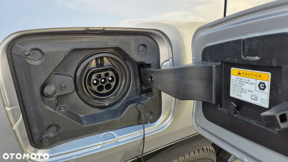 Suzuki Across 2.5 Plug-in Hybrid Elegance 4WD CVT - 36