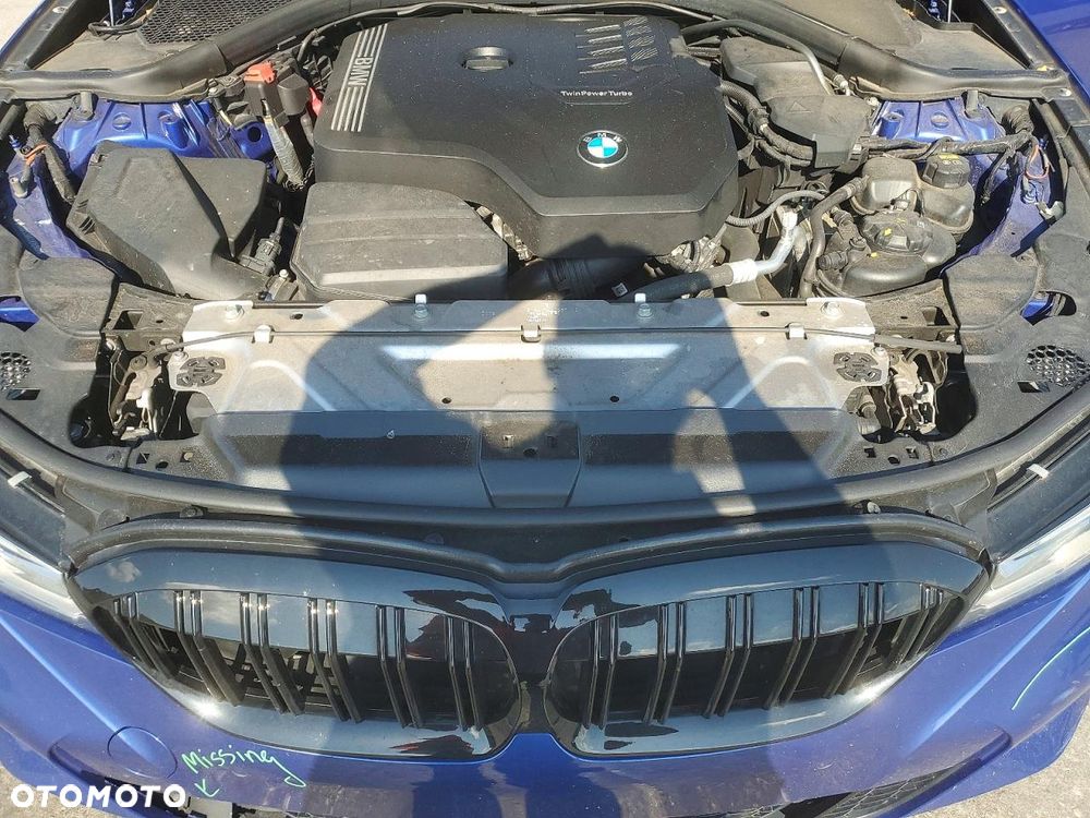 BMW Seria 3 330i xDrive Edition M Sport Shadow - 11