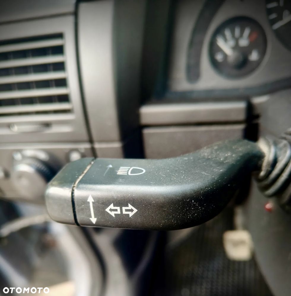 Opel Meriva 1.6 16V Essentia - 10