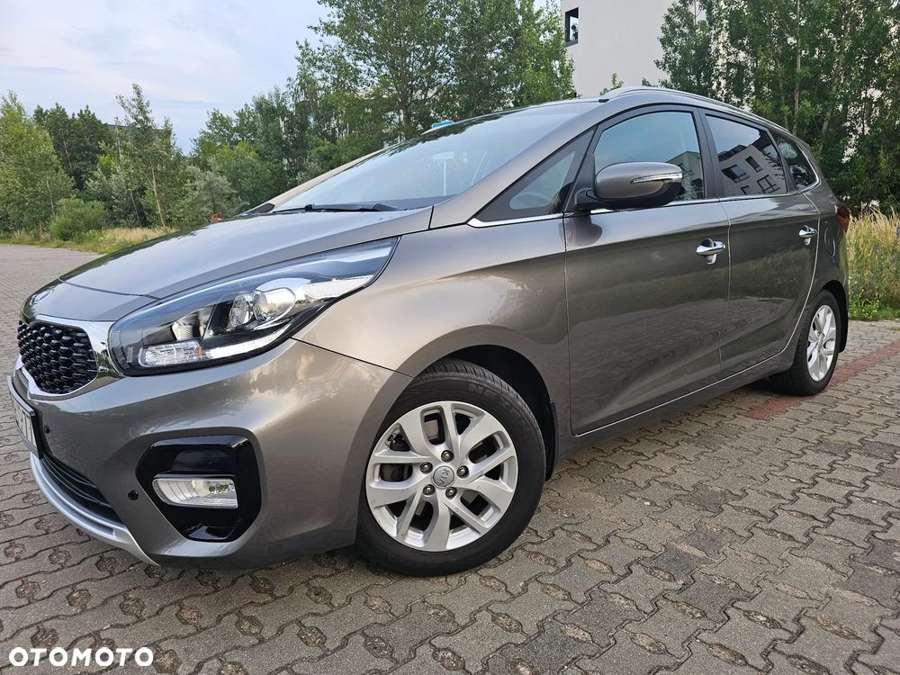 Kia Carens 1.6 GDI L - 1