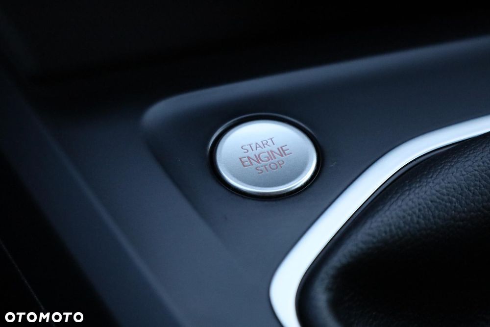 Volkswagen Golf Variant ver-viii-2-0-tdi-life - 25