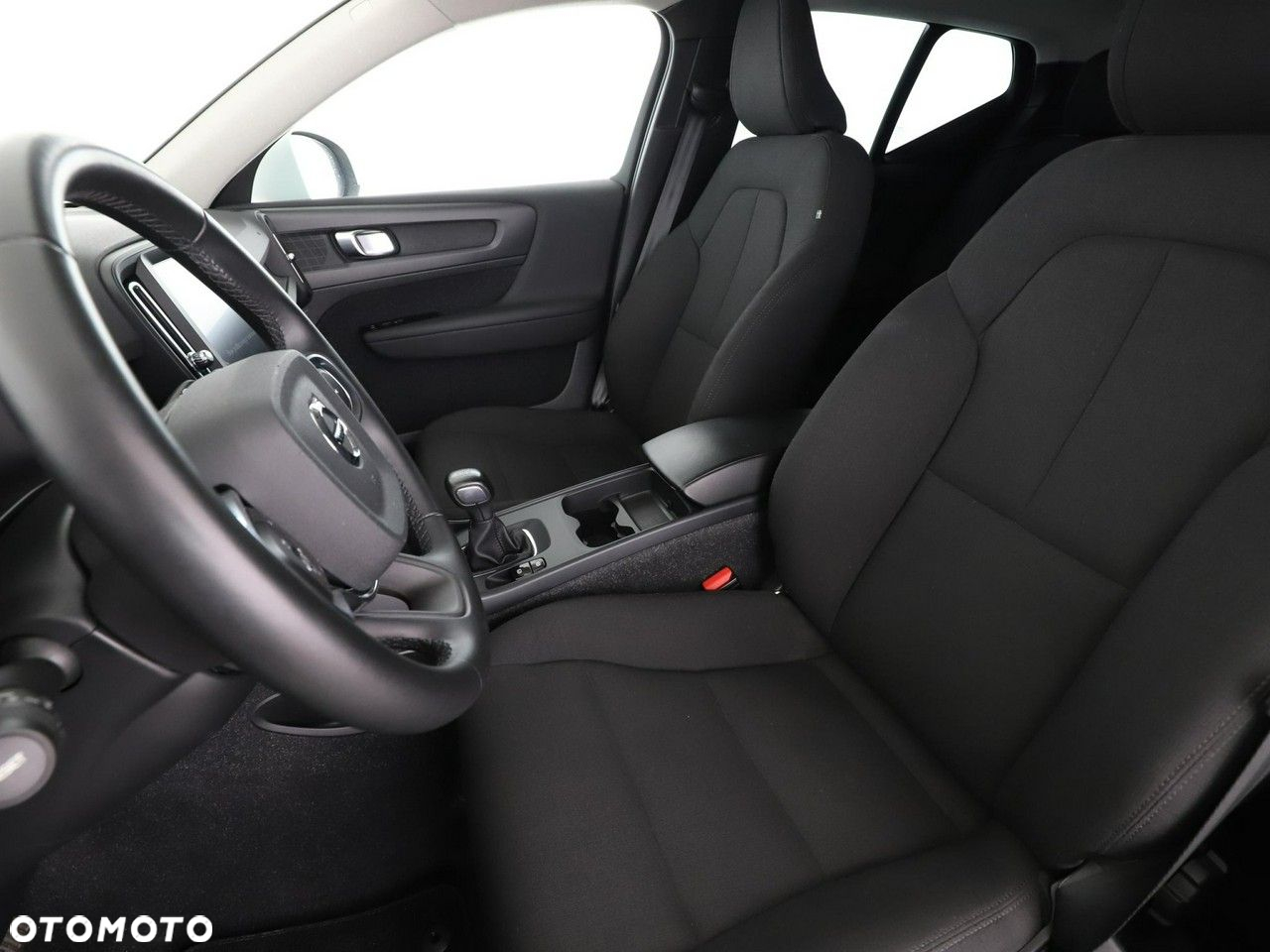 Volvo XC 40 T2 Momentum Core - 13