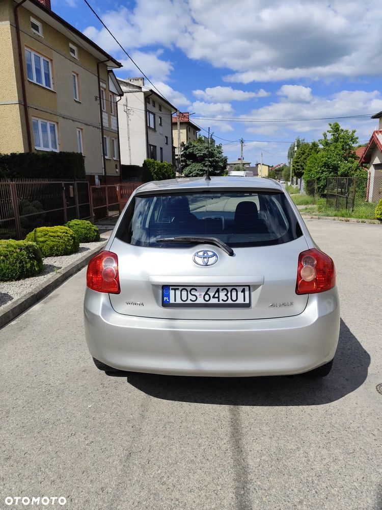 Toyota Auris 1.6 VVT-i Team - 4
