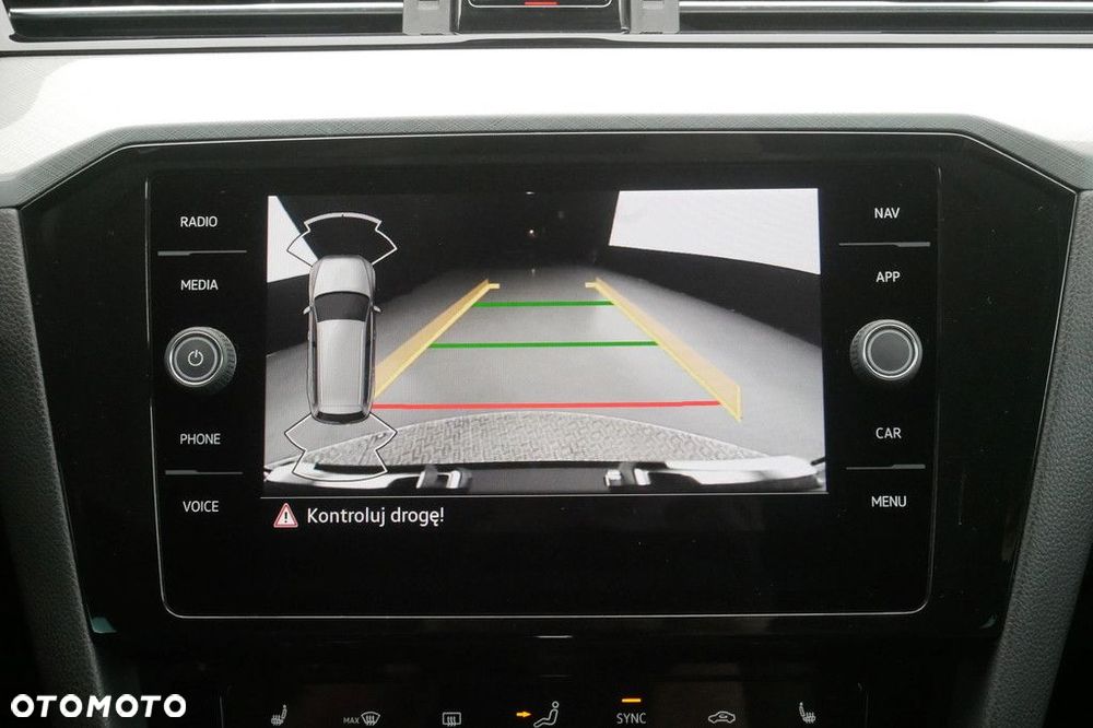 Volkswagen Passat Variant 2.0 TDI SCR Business DSG - 21