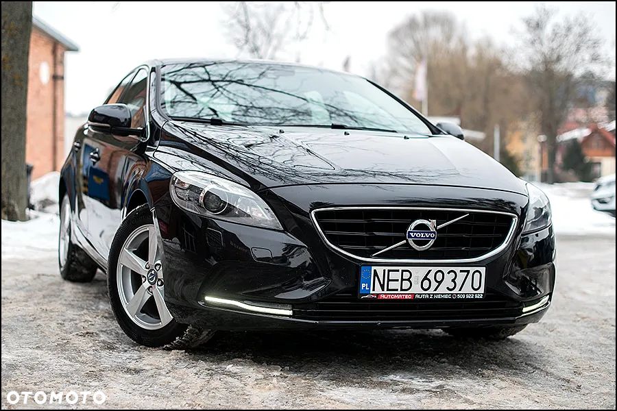 Volvo V40 D2 Summum - 1