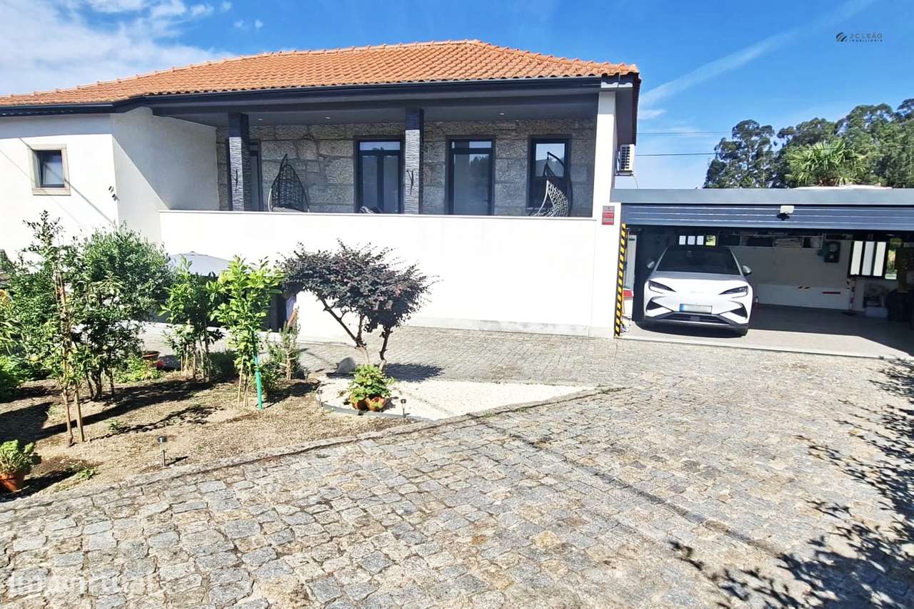Moradia T3 à Venda em Meinedo, Lousada | Totalmente Remodelada - Grande imagem: 3/37