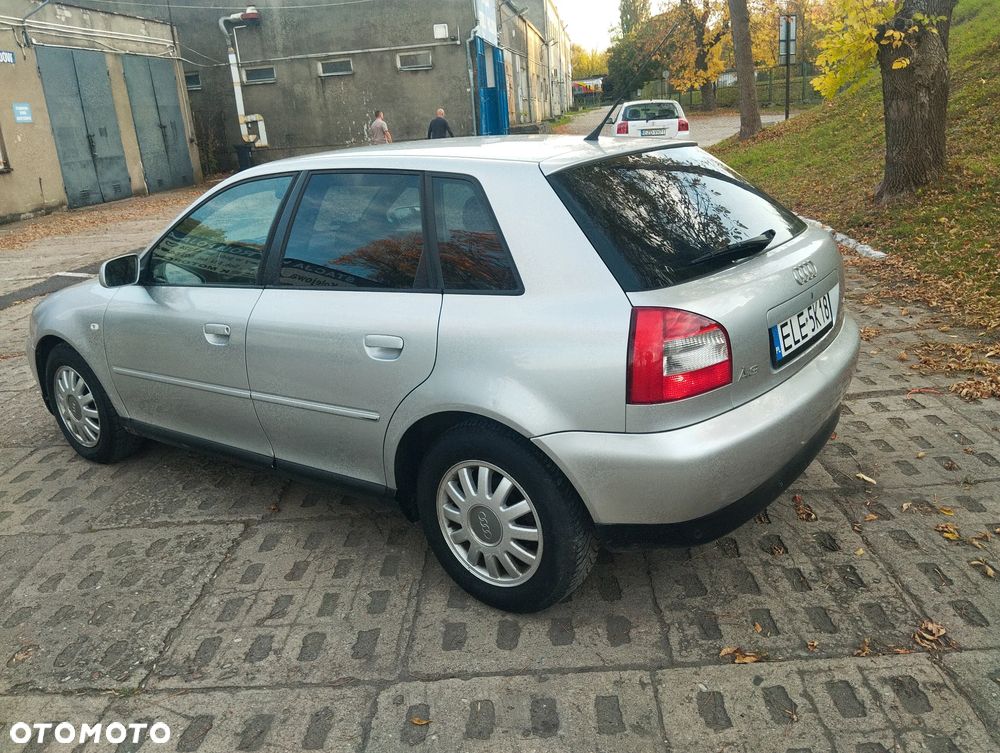 Audi A3 Sportback - 3