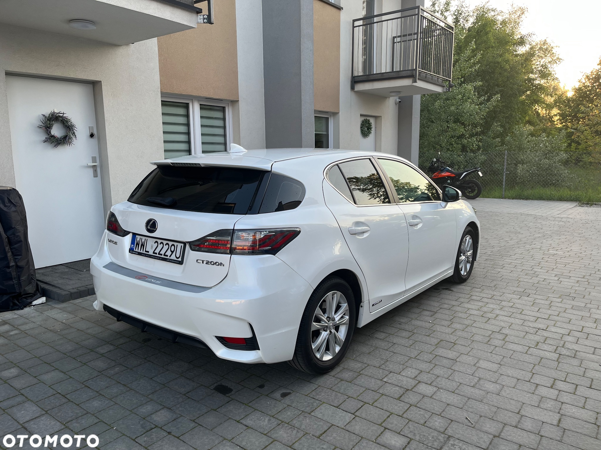 Lexus CT 200h Elite - 3