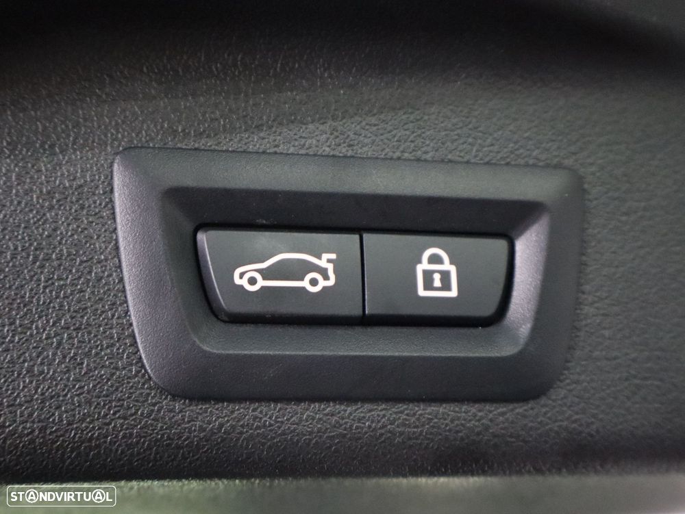 BMW X5 45 e xDrive Pack M - 27