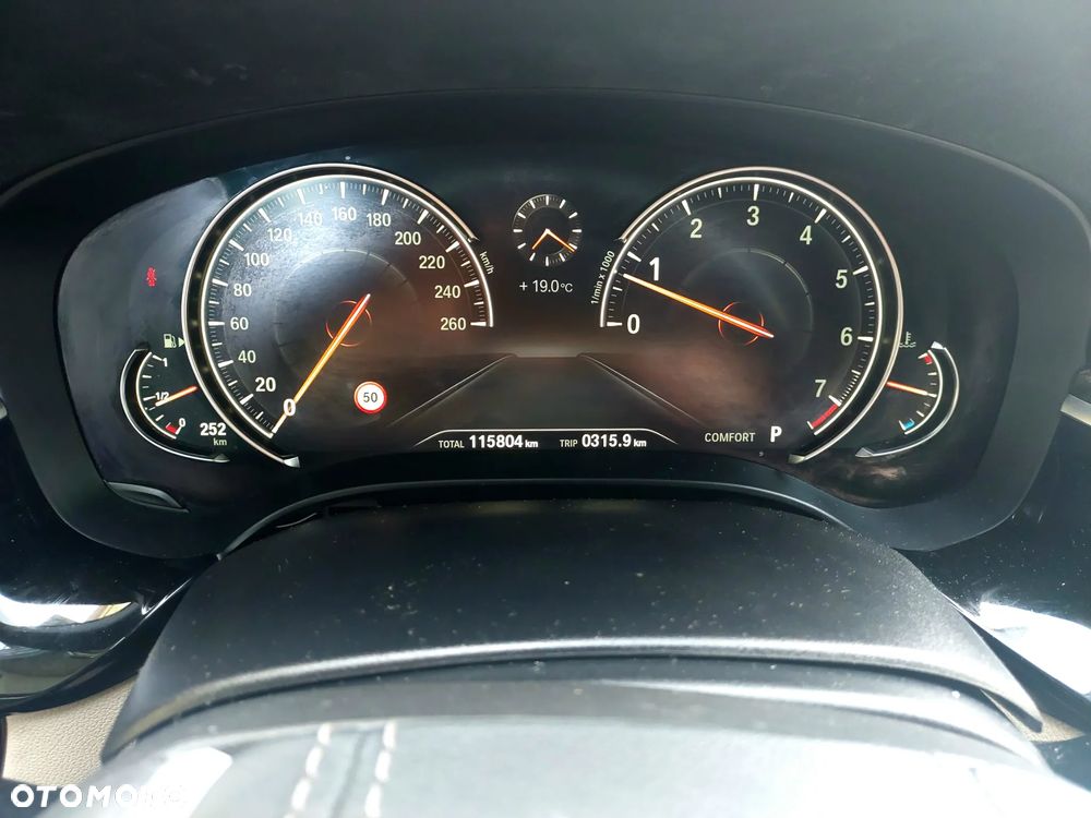 BMW Seria 5 530i GPF Sport Line sport - 14