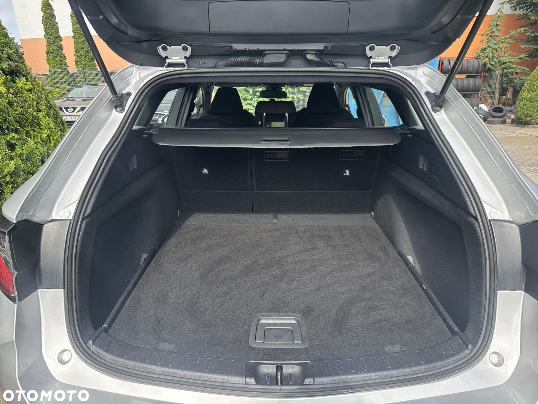 Toyota Corolla - 24
