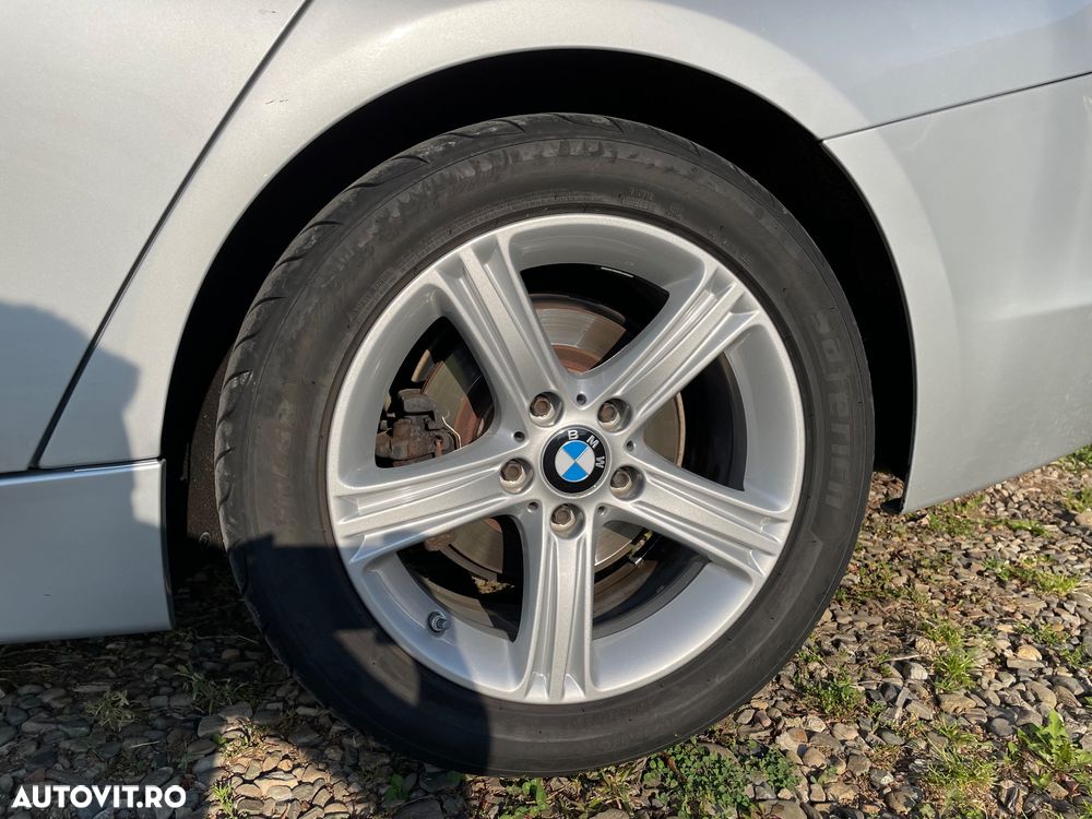 BMW Seria 3 320d Luxury Line - 14