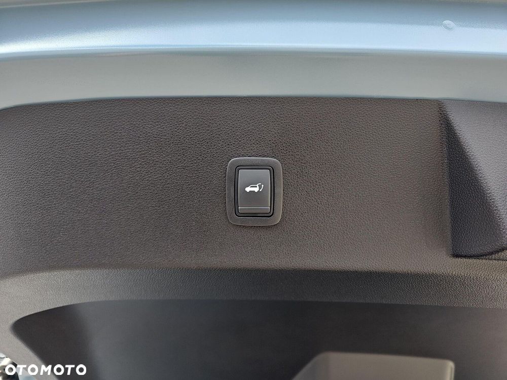 Renault 4 E-Tech 52kWh Comfort Range Techno - 24