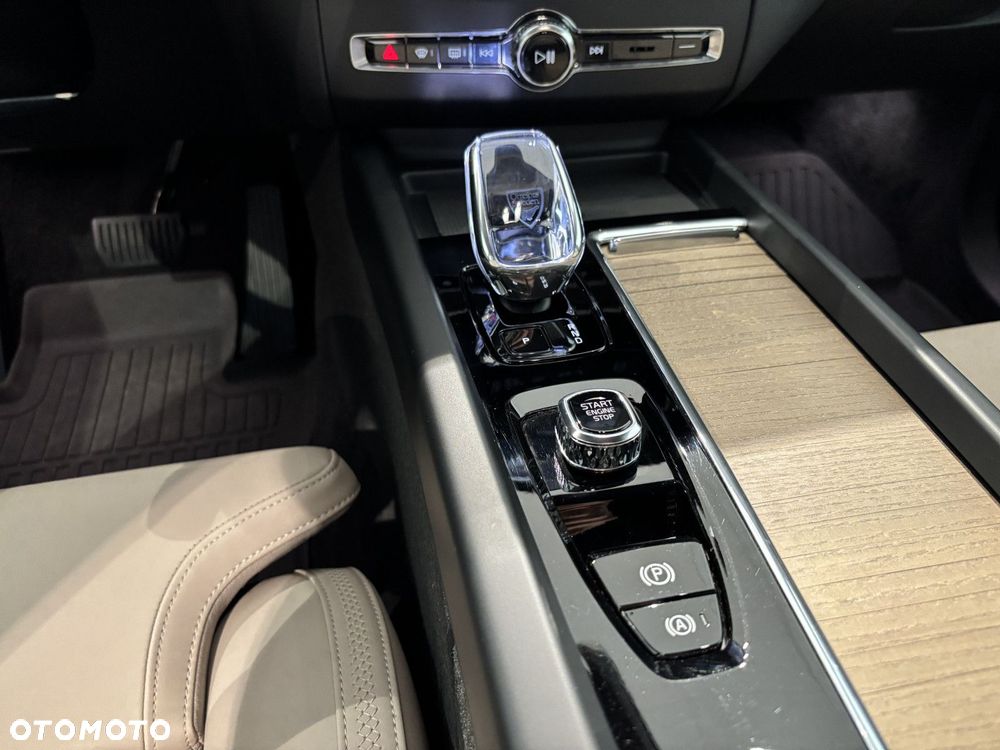 Volvo XC 60 - 23