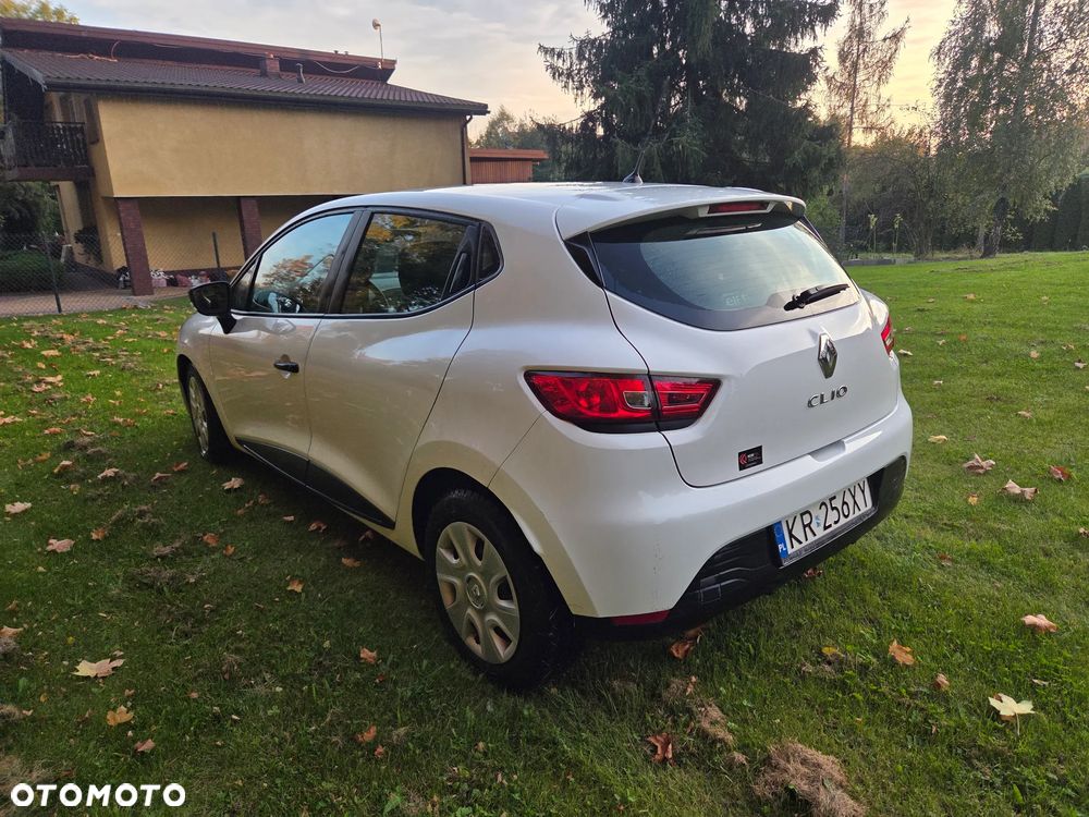 Renault Clio - 18