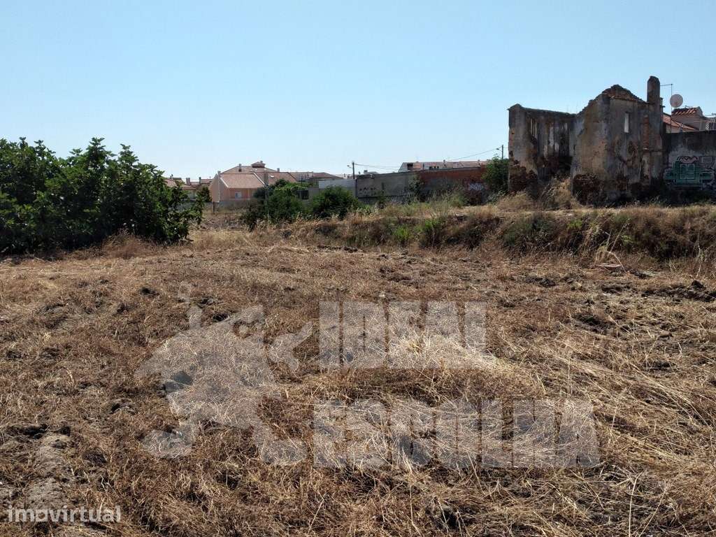 Terreno de 22.000 m2 -
 Foros de Amora 2.000.000.00€.. - Grande imagem: 3/10