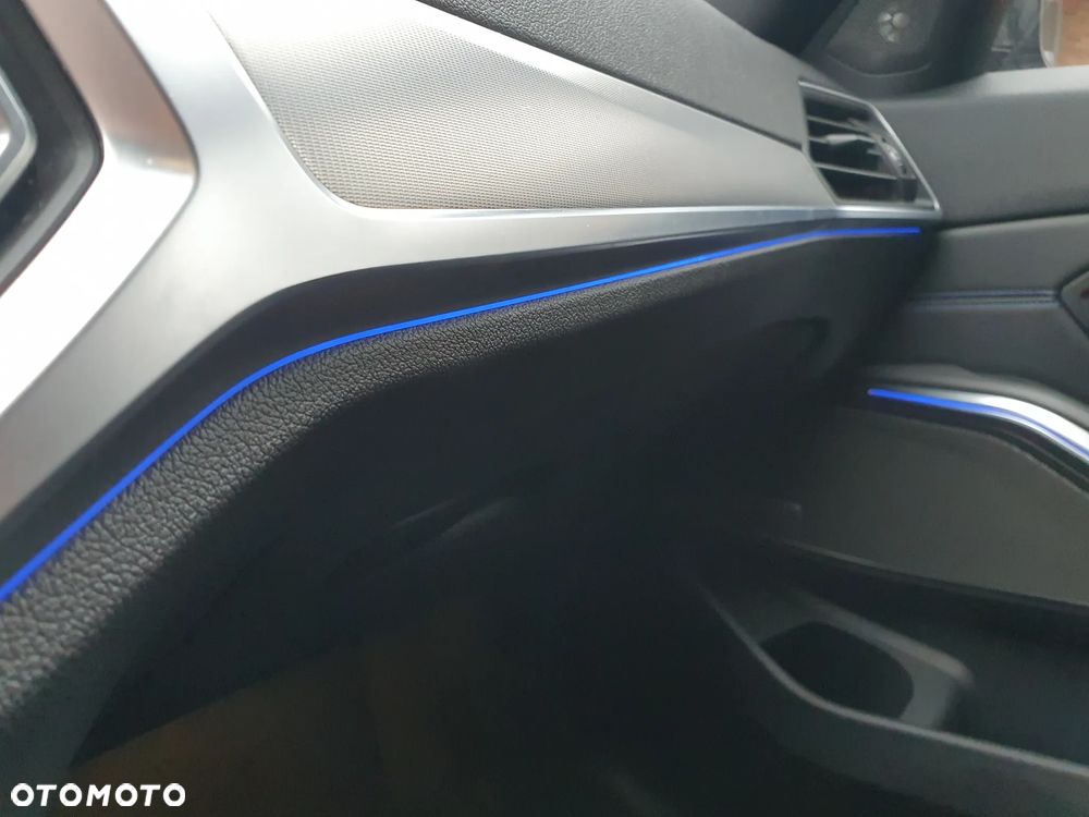 BMW Seria 3 320d Edition M Sport Shadow - 20