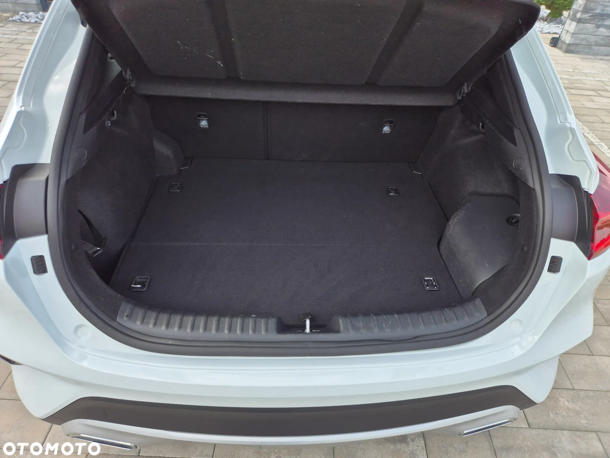 Kia XCeed - 25