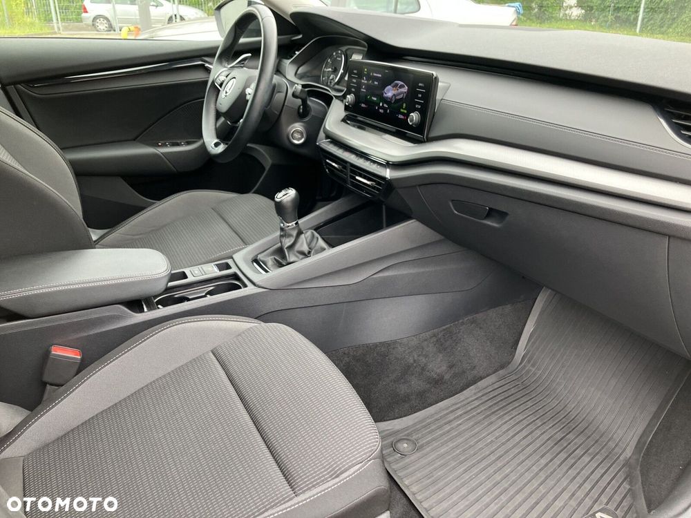 Skoda Octavia 1.5 TSI ACT Ambition - 8