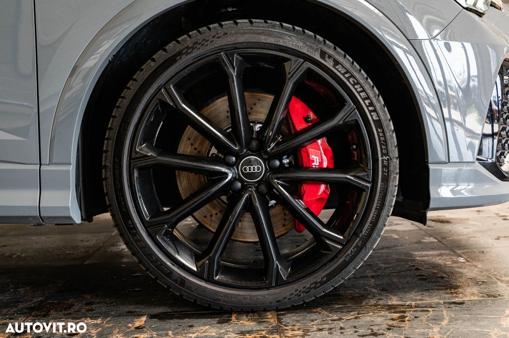 Audi RS Q3 2.5 TFSI quattro S tronic - 9