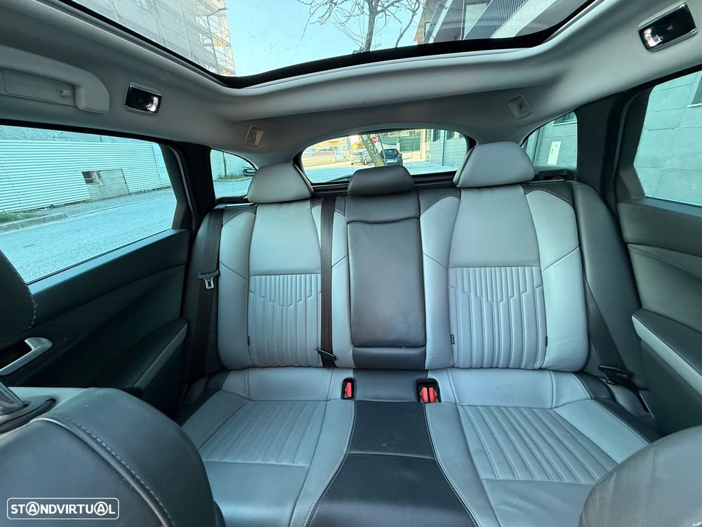 Peugeot 508 RXH 2.0 HDi Hybrid4 Limited Edition 2-Tronic - 29