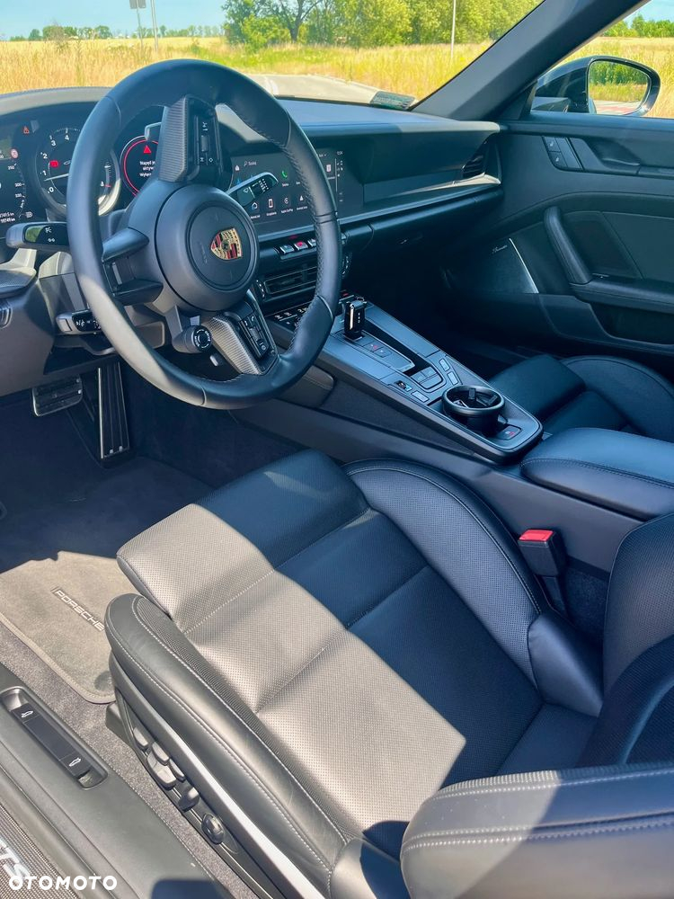 Porsche 911 Targa 4 GTS - 9