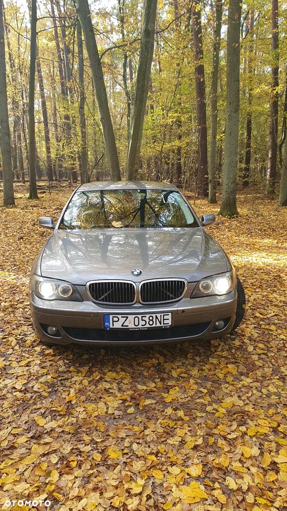 BMW Seria 7 740i - 2