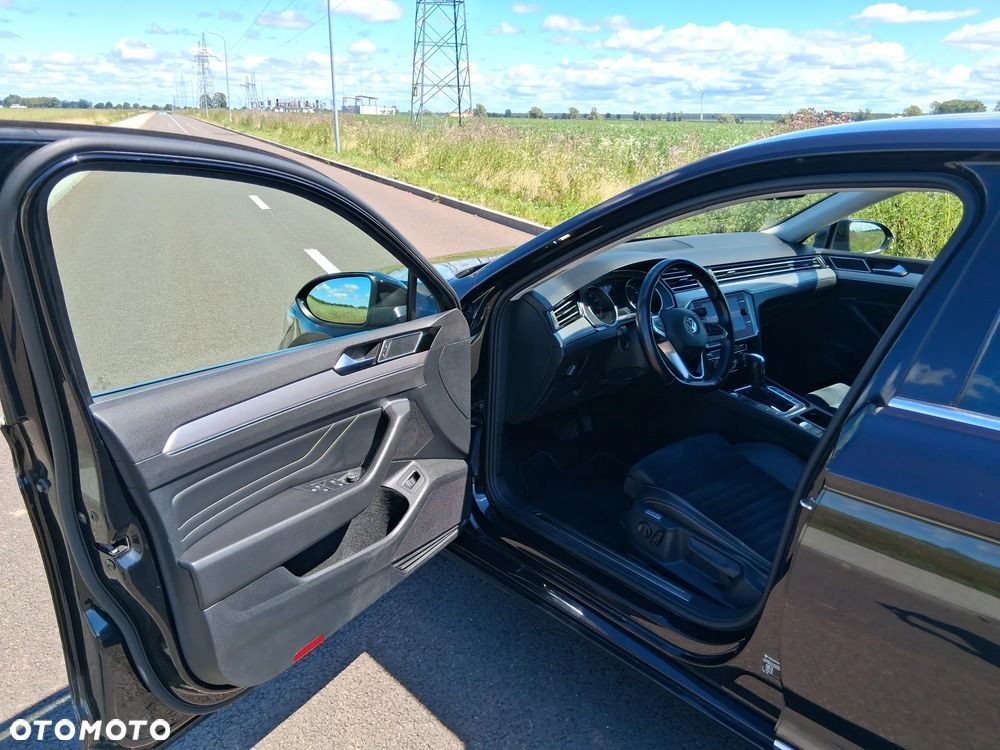 Volkswagen Passat 2.0 TSI Elegance DSG - 9